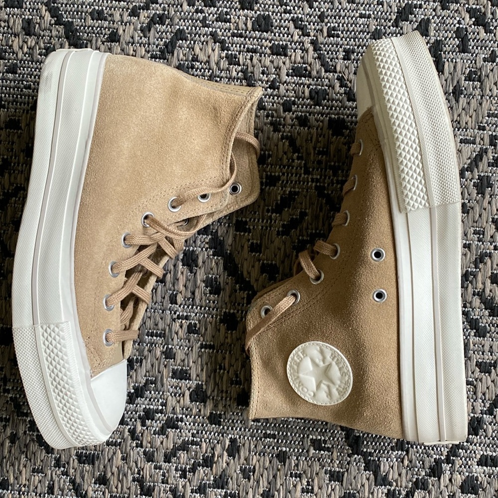 Leather Hightop Converse
